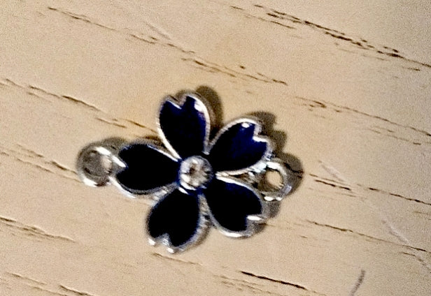 Connettore fiore 18x15 mm