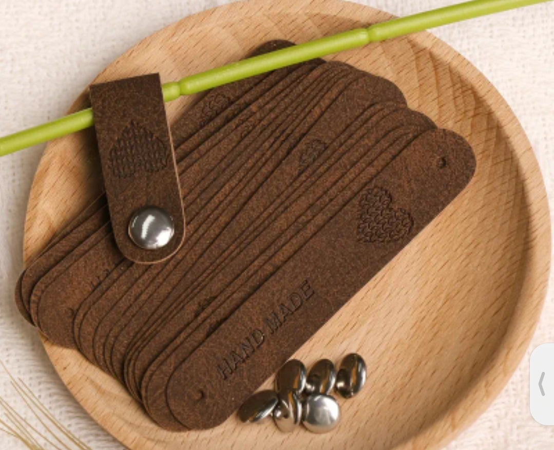 Etichette handmade similpelle