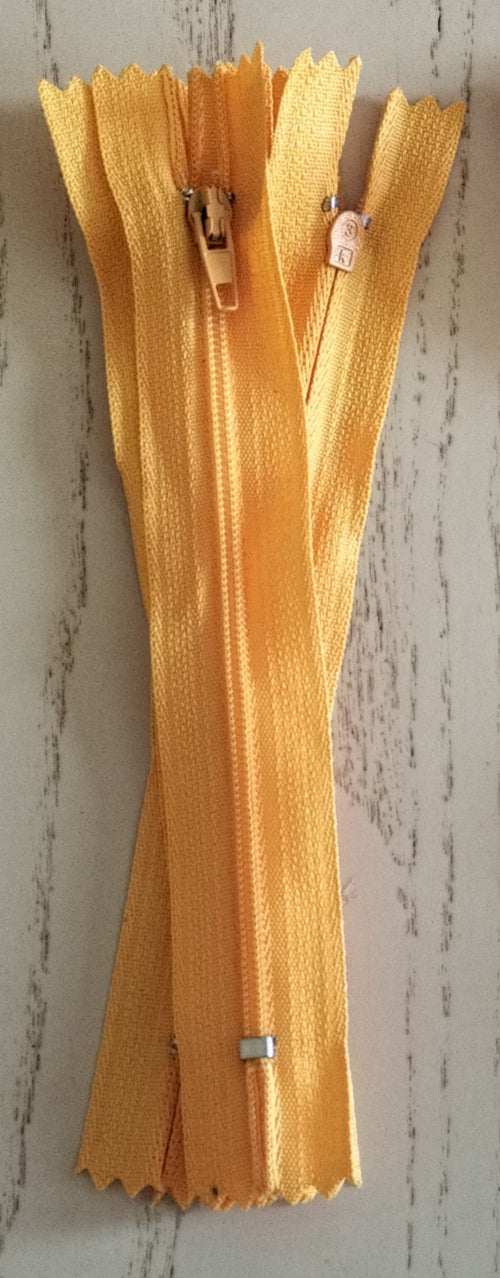 Giallo scuro / 13 cm