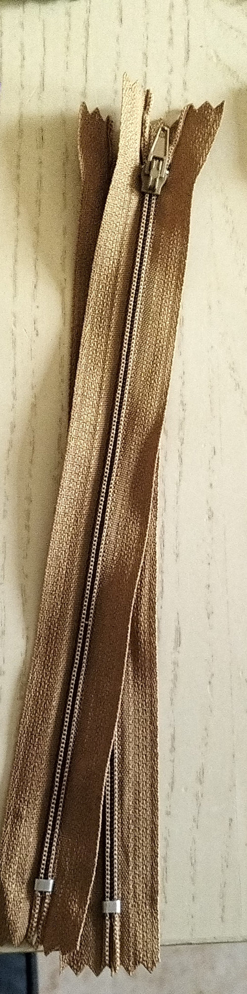 Marrone chiaro / 20 cm