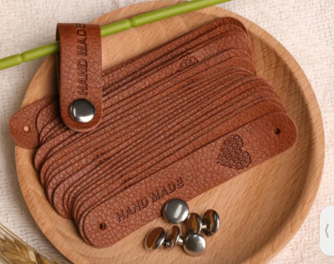 Etichette handmade similpelle