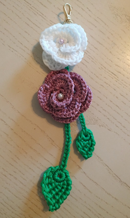 Portachiavi per borse realizzato ad uncinetto 23x7 cm