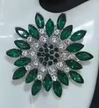 Spilla floreale verde
