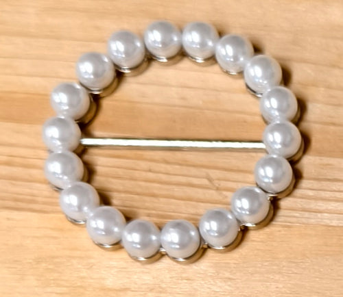 Cerchio oro con perle bianche 34 mm