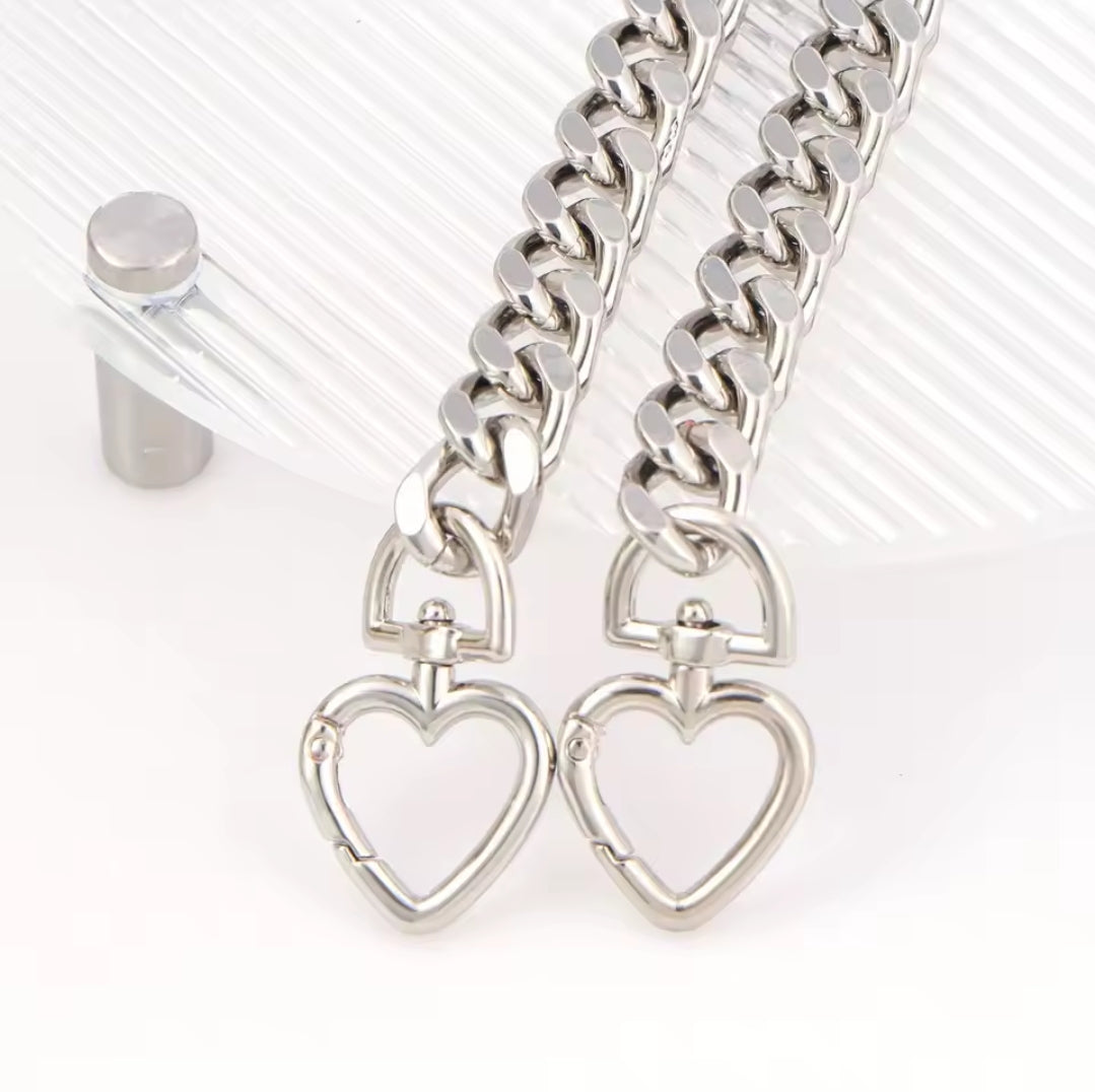 Catena 25 cm con moschettone a cuore